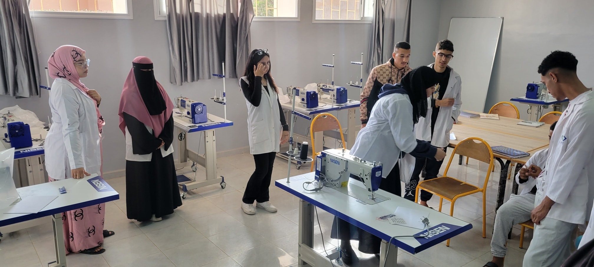 خبر ورشة خياطة